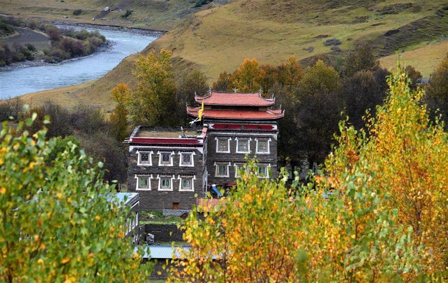 川藏線上的美麗風(fēng)景